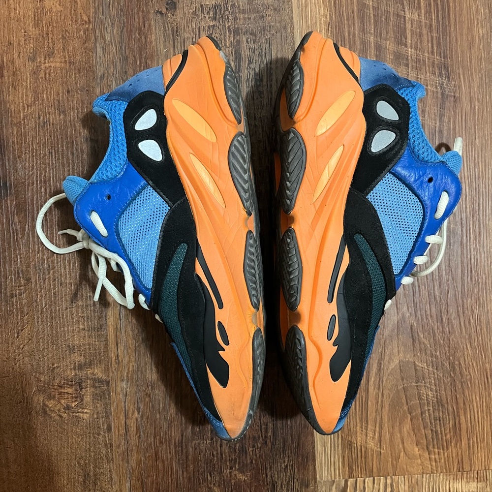 Adidas Yeezy 700 Bright Blue Orange Size 11 Pre-Owned